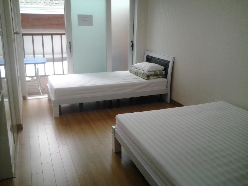 Phil House Vandrerhjem Guri Rom bilde
